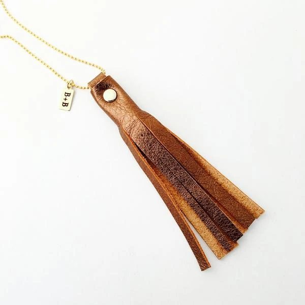 TASSEL NECKLACE IN COPPER