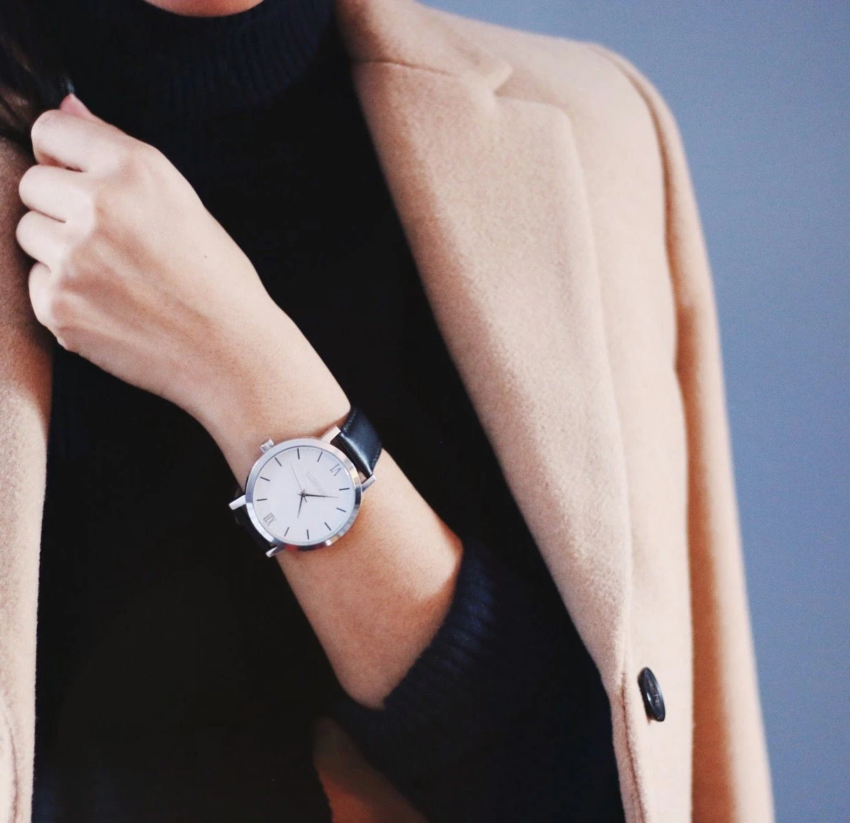 42 mm minimalistic round ethically made watch with sustainable leather strap